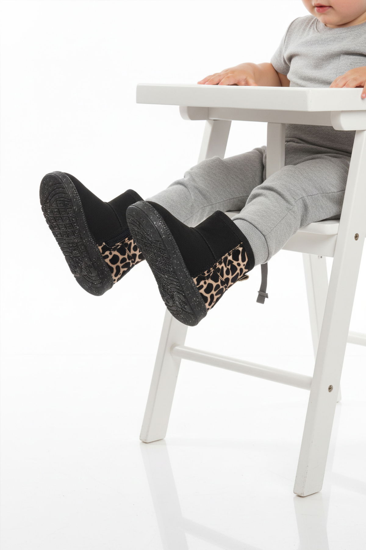 A Spor Siyah A Spor Aspor Taba İçi Kürklü Fermuarlı Kız Bebek Düz Bot