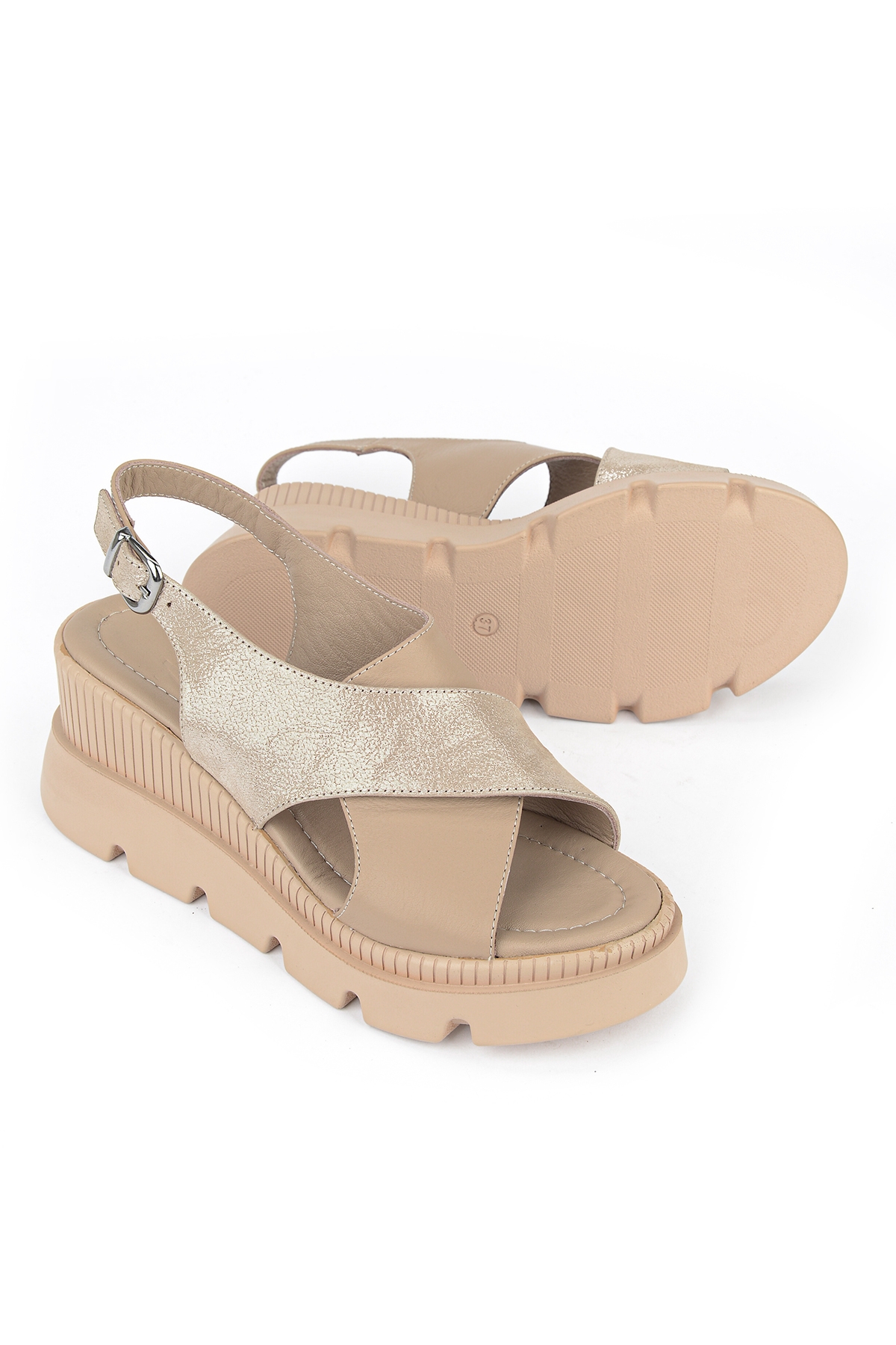 Ziya Bej Ziya Hakiki Deri Kadın Dolgu Topuk Sandalet 1611020Z2005