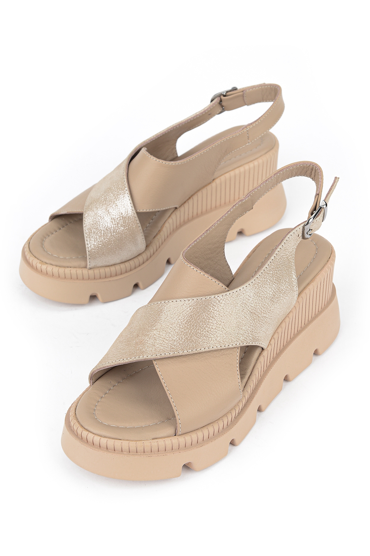 Ziya Bej Ziya Hakiki Deri Kadın Dolgu Topuk Sandalet 1611020Z2005