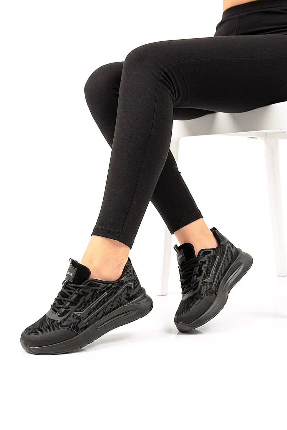 7655 Bağcıklı Ortopedi Sneaker Ayakkabı Fiyatları | Flo