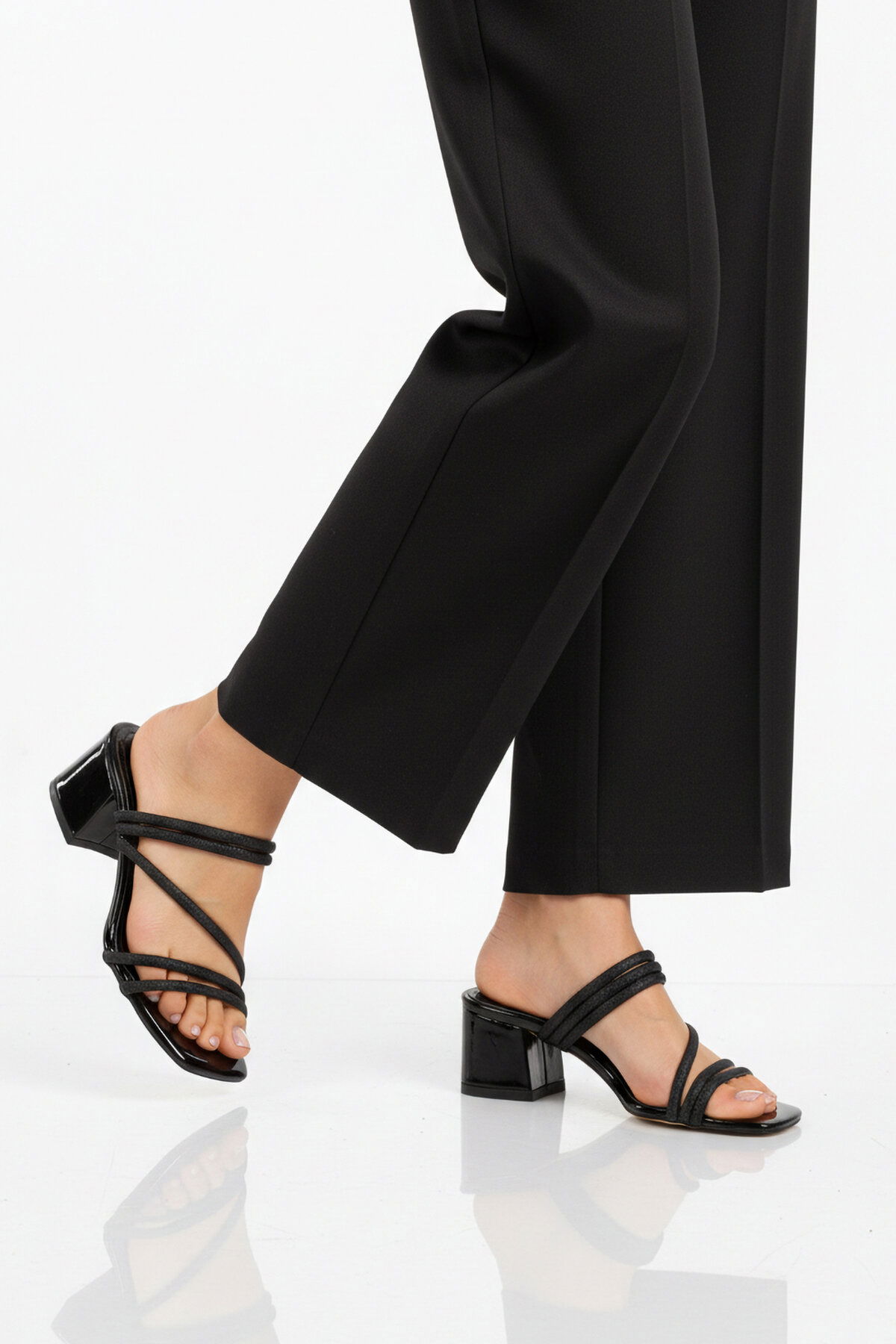 Ayakmod Siyah Ayakmod Rugan Taşlı Özel Davet Kadın Topuklu Abiye Ayakkabı 643332 Z