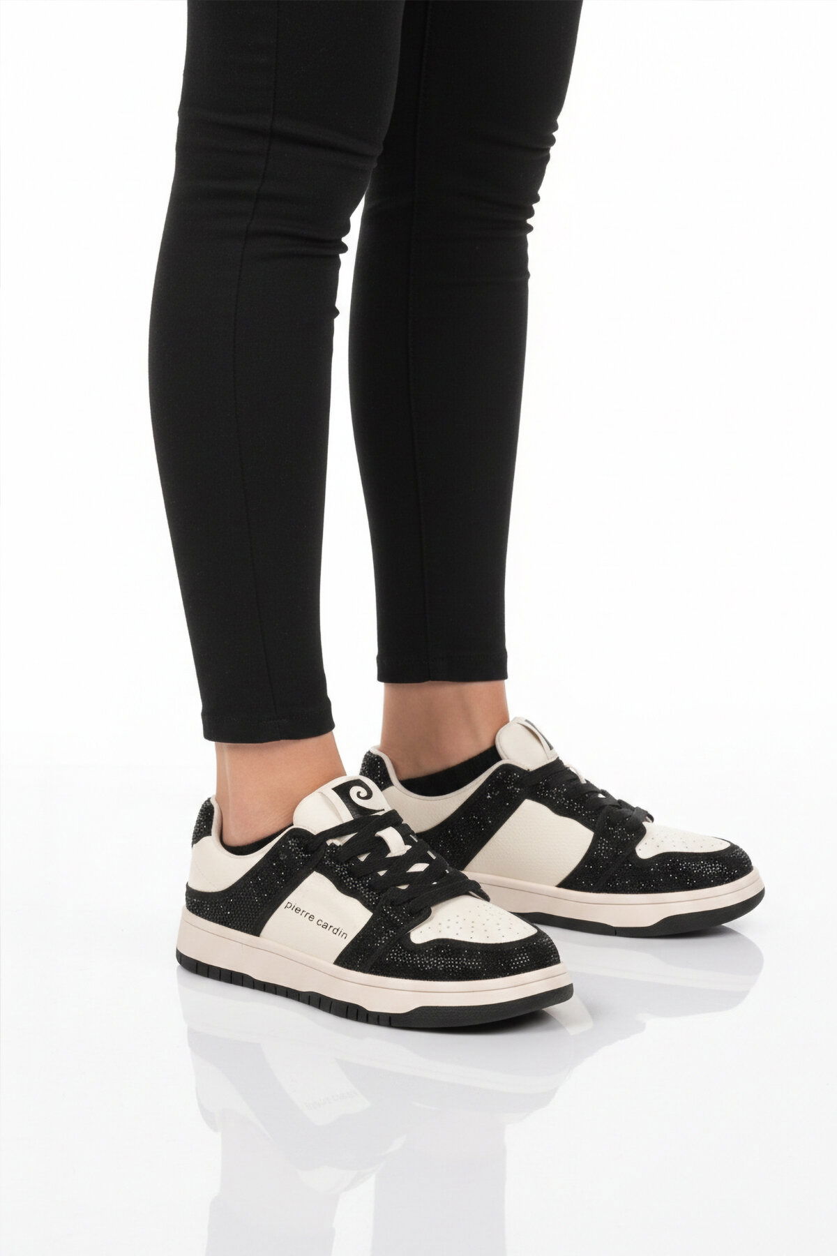 Pierre Cardin Siyah Beyaz Bağcıklı Taş İşlemeli Kadın Sneaker