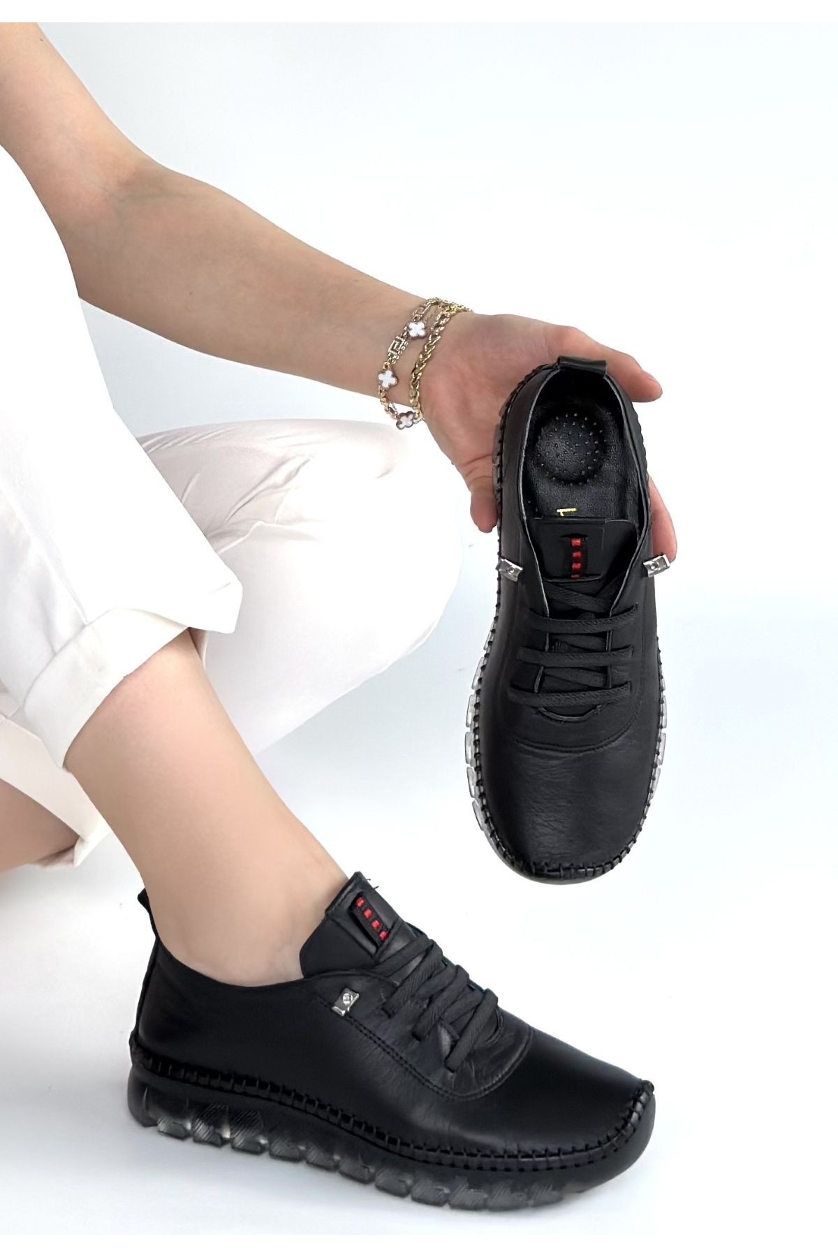 Kadın Siyah Esnek Tabanlı Comfort Düz Ayakkabı Fiyatları