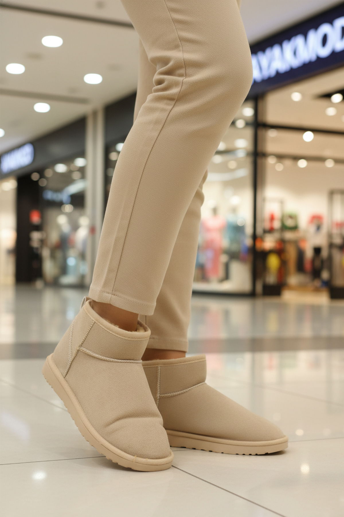 A Spor Bej A Spor Aspor İçi Kürklü Kadın Düz Bot