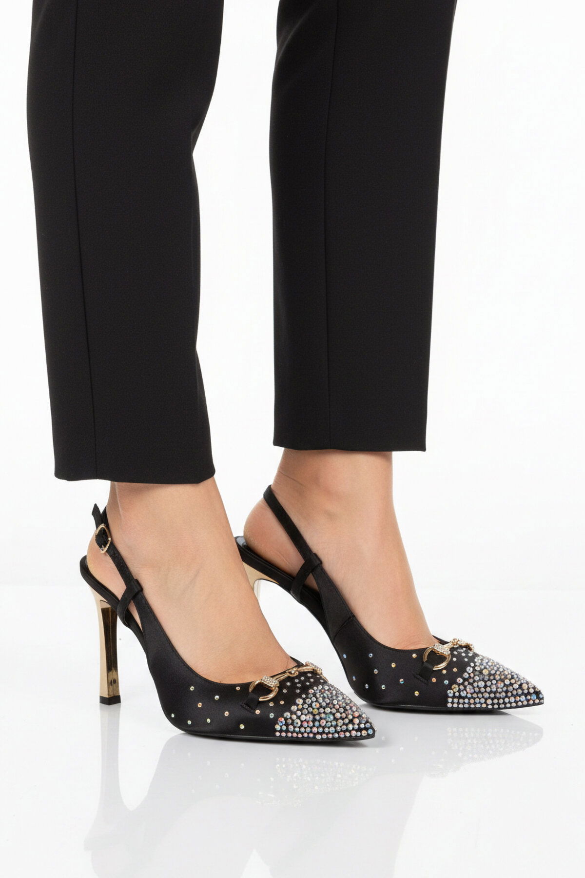 A Spor Siyah A Spor Aspor Saten Taşlı İşlemeli Kadın Abiye Ayakkabı