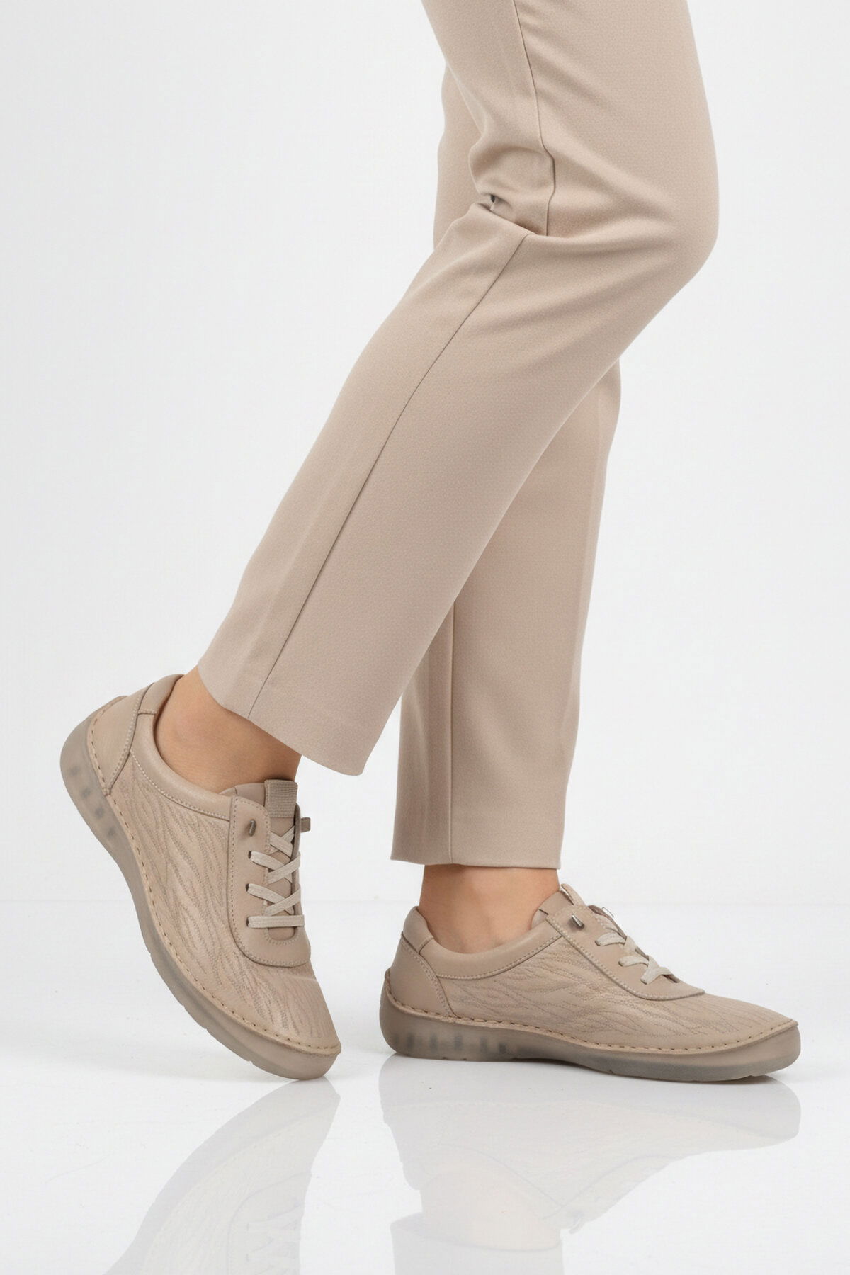 Ayakmod Siyah Ayakmod Premium Hakiki Deri Anatomik Kadın Casual Ayakkabı 44406 Z