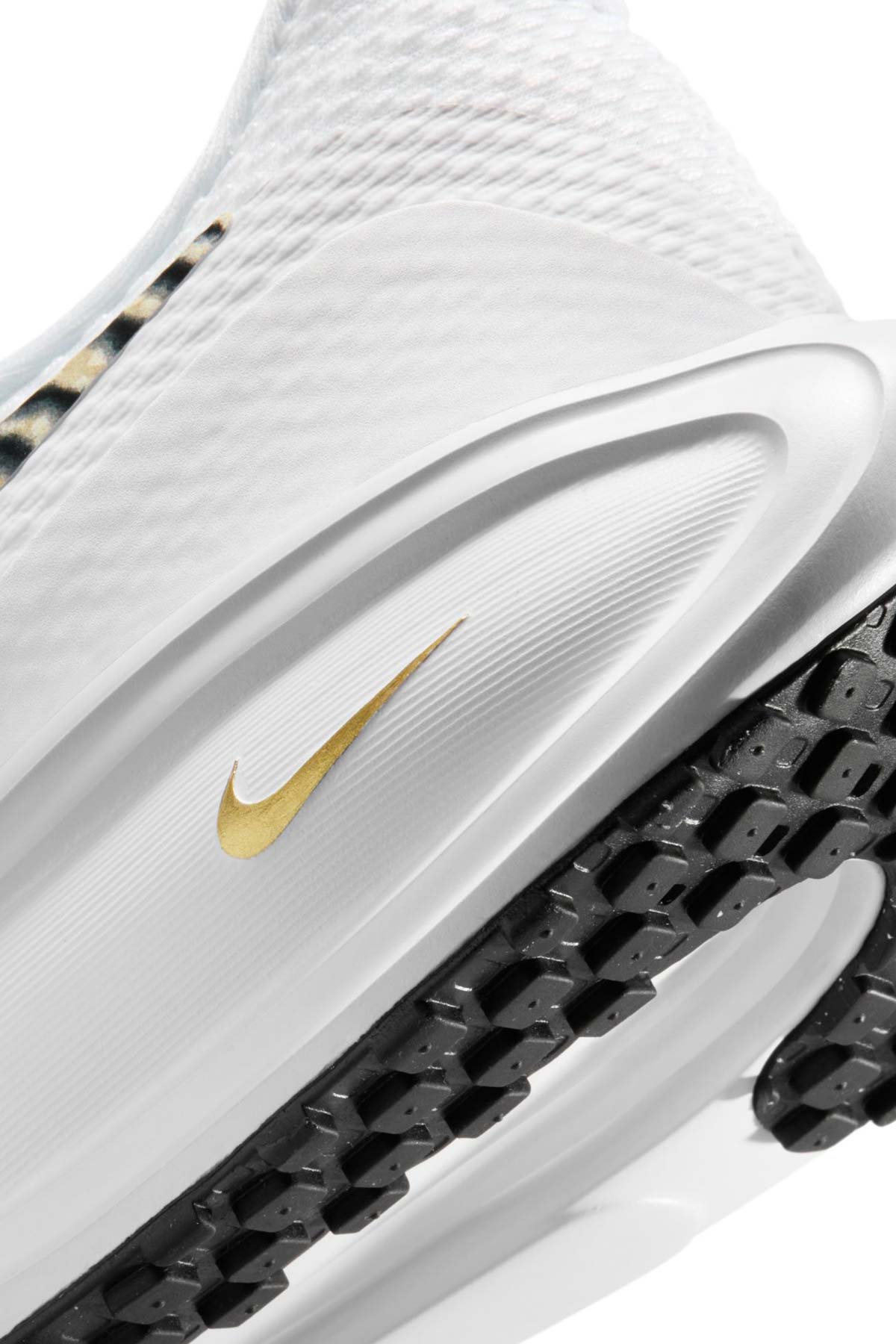 Nike Beyaz Nike Revolution 8