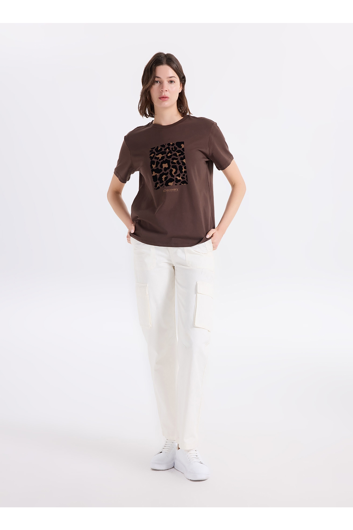 D6SL-TST3546 Kahve Bisiklet Yaka Relaxed Baskılı Kadın T-Shirt