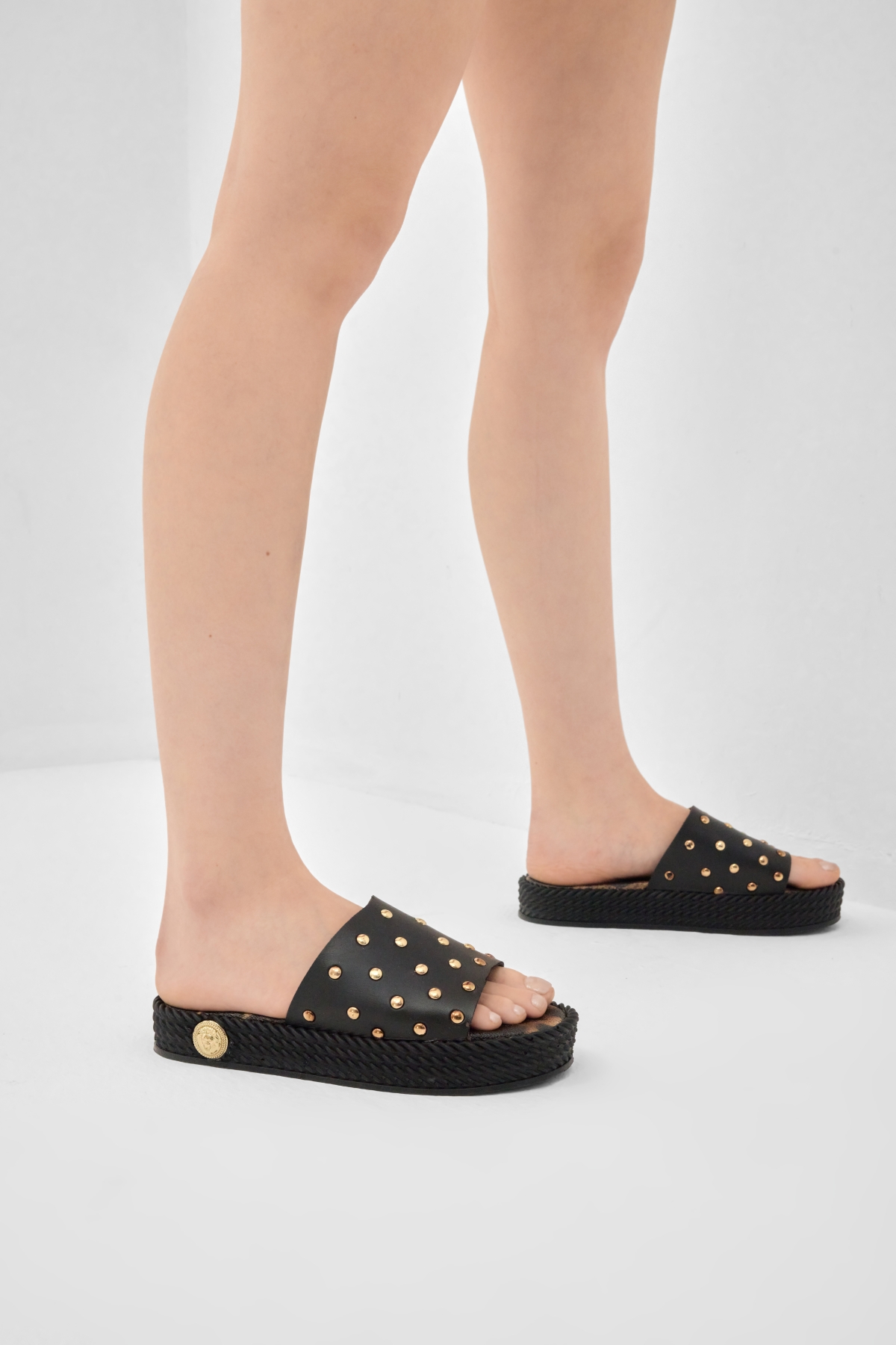 Tonny Black Kırmızı Tonny Black Poli Taban Kadın Düz Boncuk Detaylı Terlik