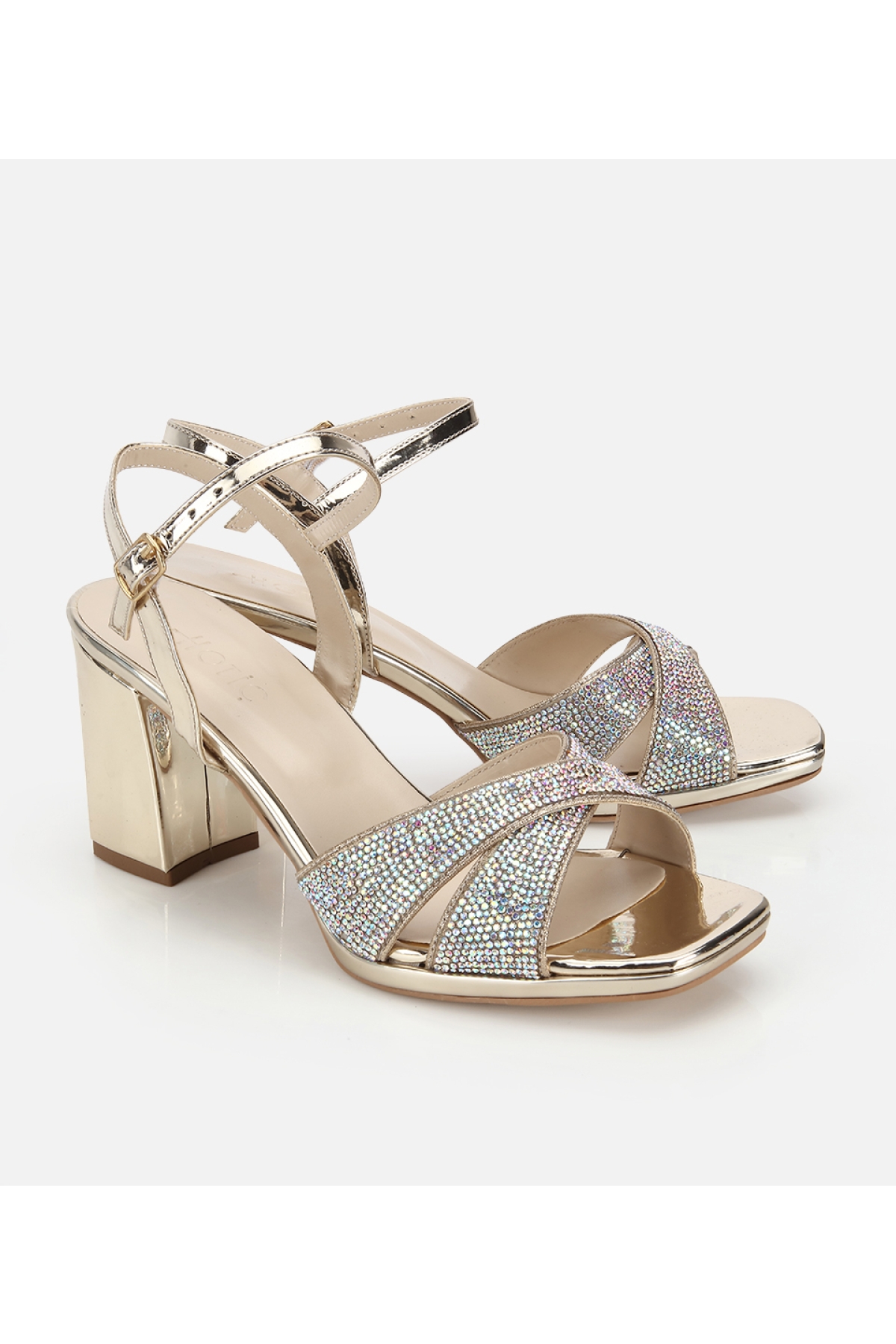 Hotiç Altın Hotiç Hotiç Rugan Kadın Taş Detaylı Bilekte Topuklu Sandalet