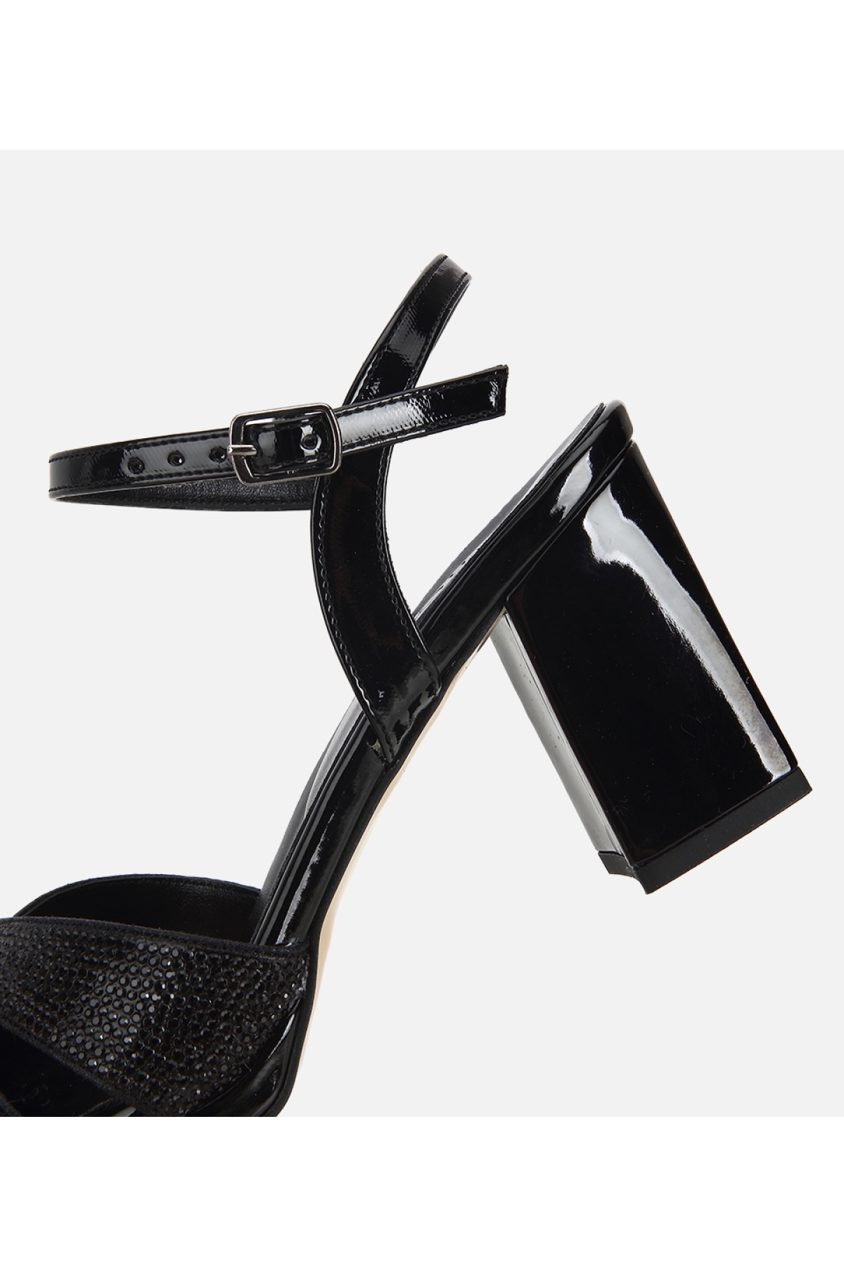 Hotiç Altın Hotiç Hotiç Rugan Kadın Taş Detaylı Bilekte Topuklu Sandalet