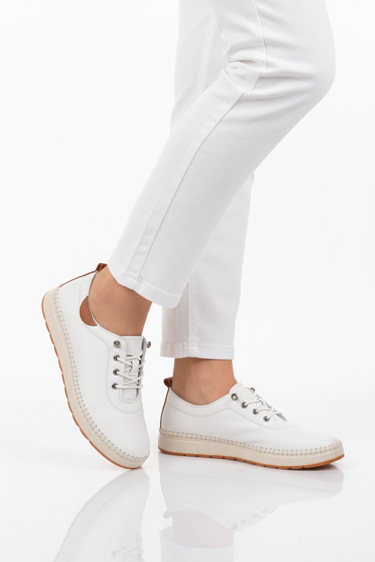 Ayakmod Bej Ayakmod Hakiki Deri Ortopedik Kadın Casual Ayakkabı 3030 Z