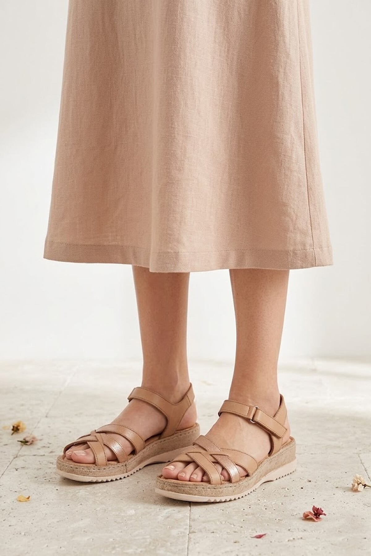 Ayakkabı Fuarı Taba Ayakkabı Fuarı Fuari Elit ASIRM2309 Kadın Hakiki Deri Düz Sandalet