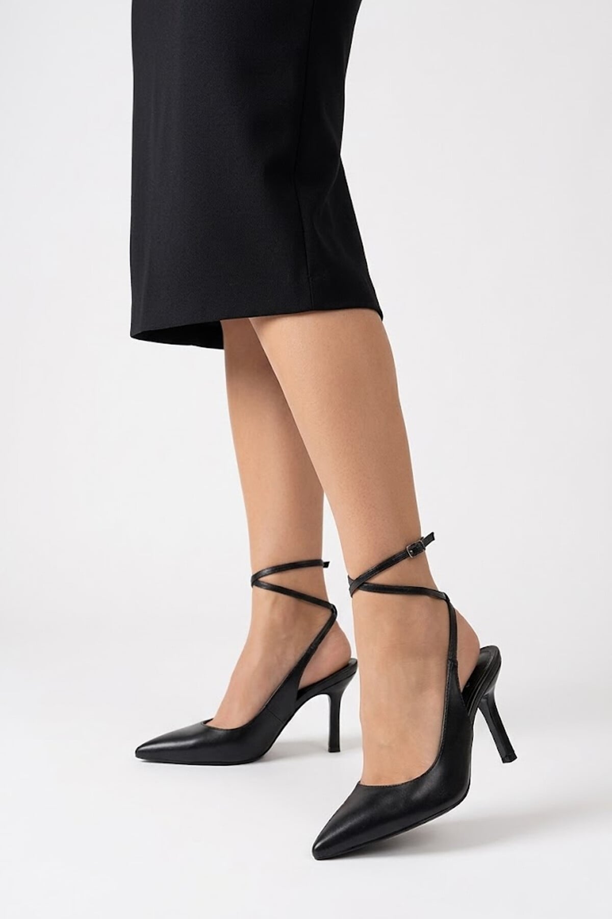 Beety Siyah Beety Klasik 26BY250.3283 Kadın Topuklu Ayakkabı