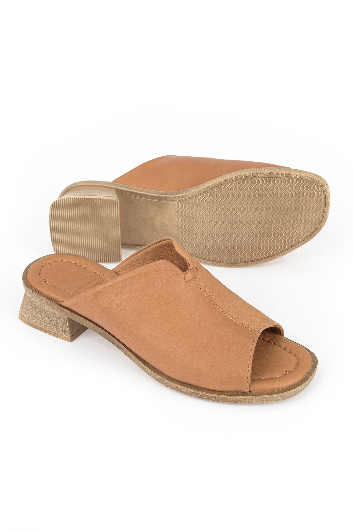 Ziya Siyah Ziya Hakiki Kadın Deri Topuklu Terlik 1611020Z6189