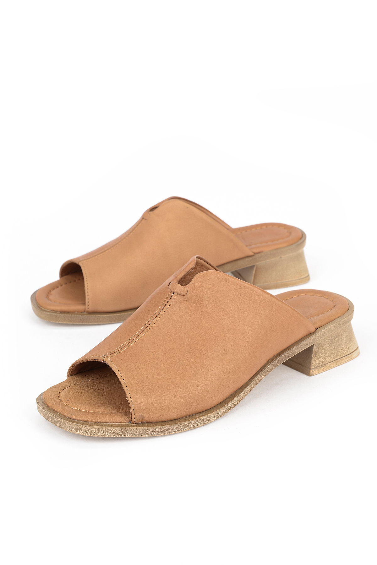 Ziya Siyah Ziya Hakiki Kadın Deri Topuklu Terlik 1611020Z6189