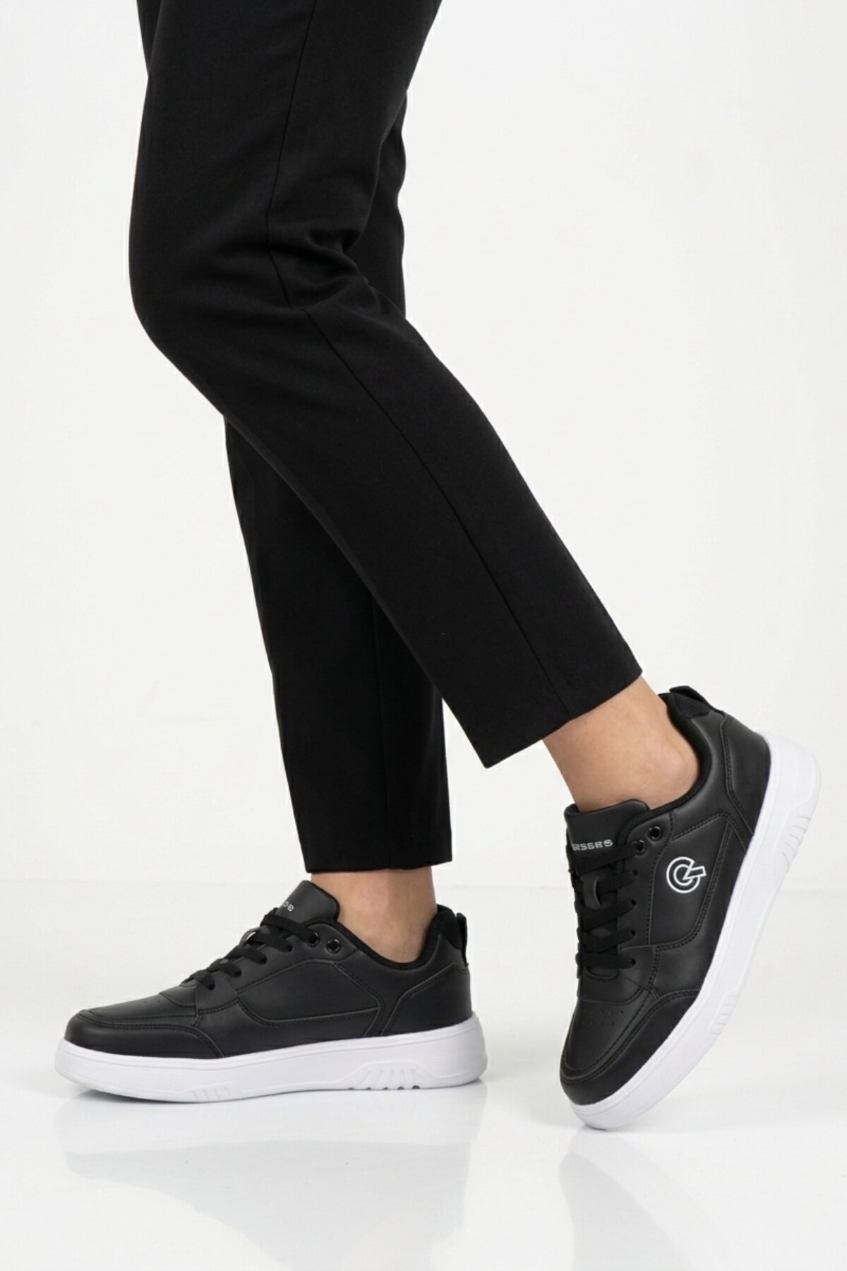 Walkway Siyah Beyaz Bağcıklı Hafif Esnek Unisex Günlük Ayakkabı BST-2081 G