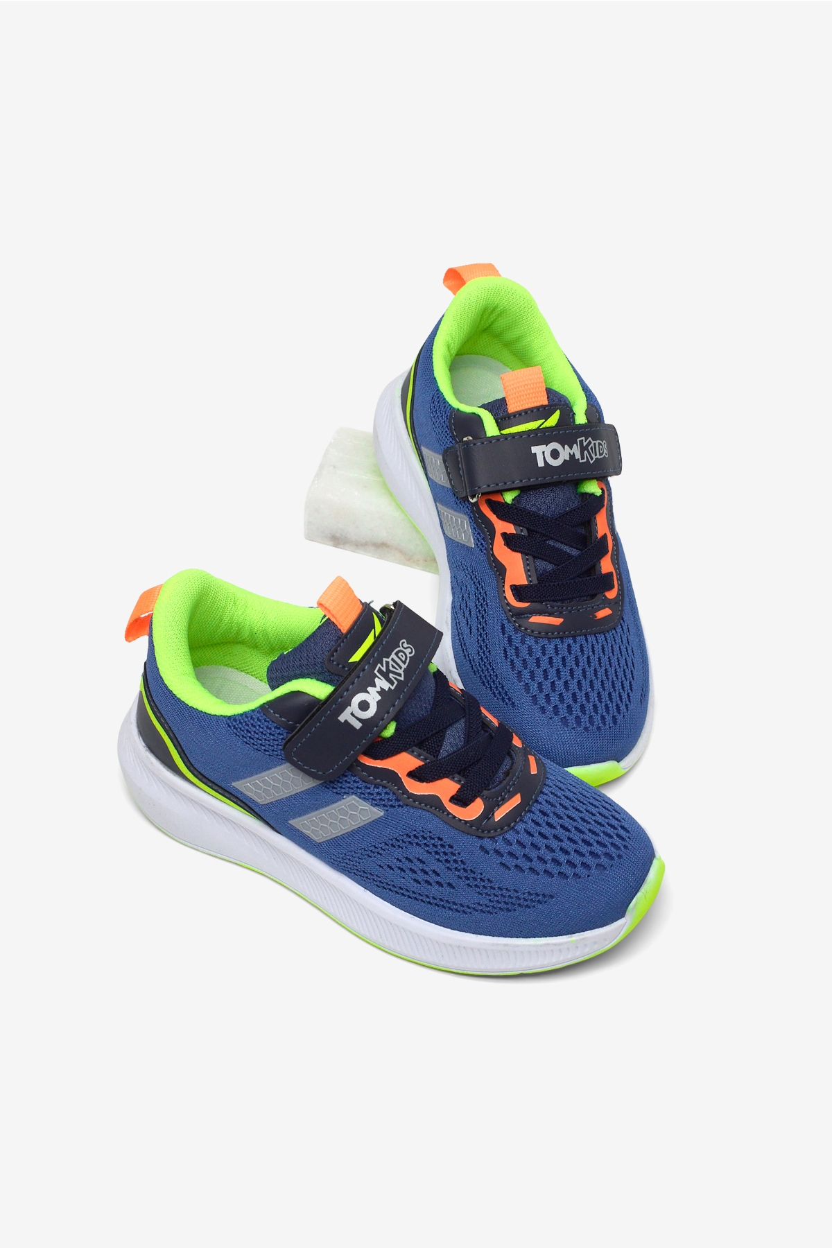 Tonny Black Beyaz Tonny Black Rahat Kalip Çocuk Unisex Nefes Alabilen Cırtlı Bağcıklı Sneaker