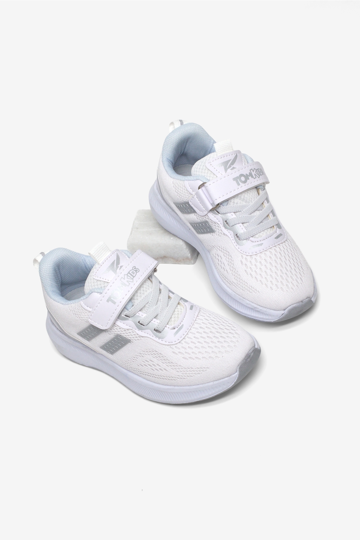 Tonny Black Beyaz Tonny Black Rahat Kalip Çocuk Unisex Nefes Alabilen Cırtlı Bağcıklı Sneaker