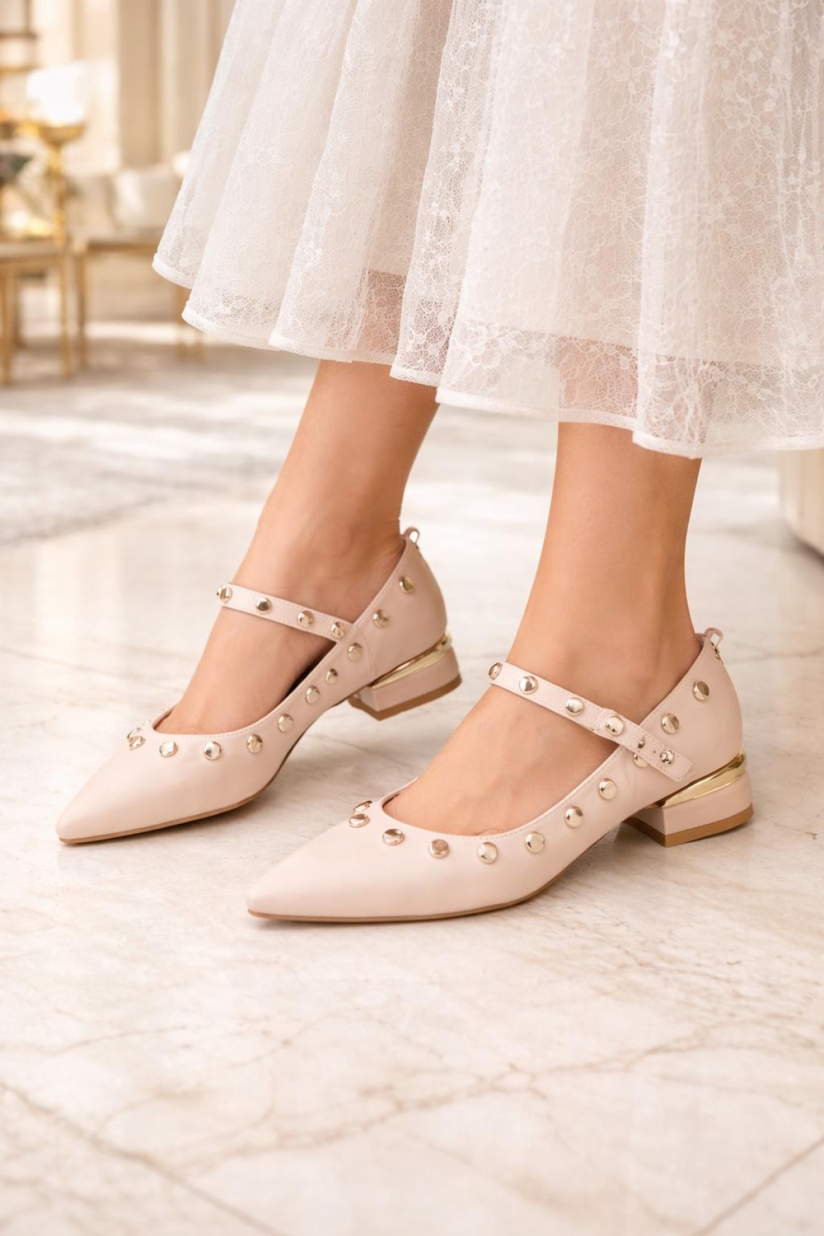 Odesa Ayakkabı Siyah Odesa Ayakkabı Odesa Zarif Detaylı Taş ve Zımba Aksesuarlı Babet