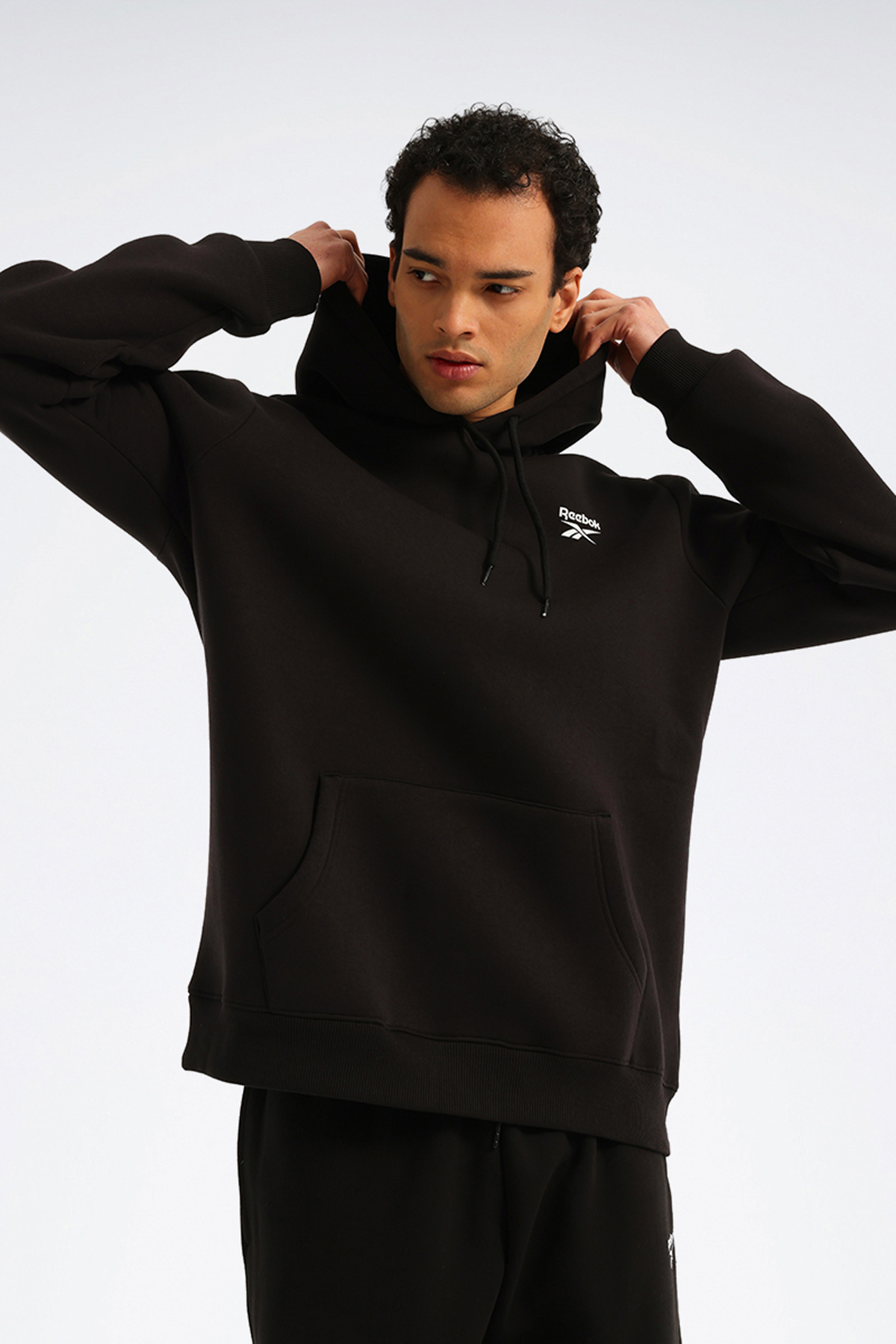 RI Left Chest Logo Siyah Erkek Sweatshirt Fiyatları - 101475742 | Flo