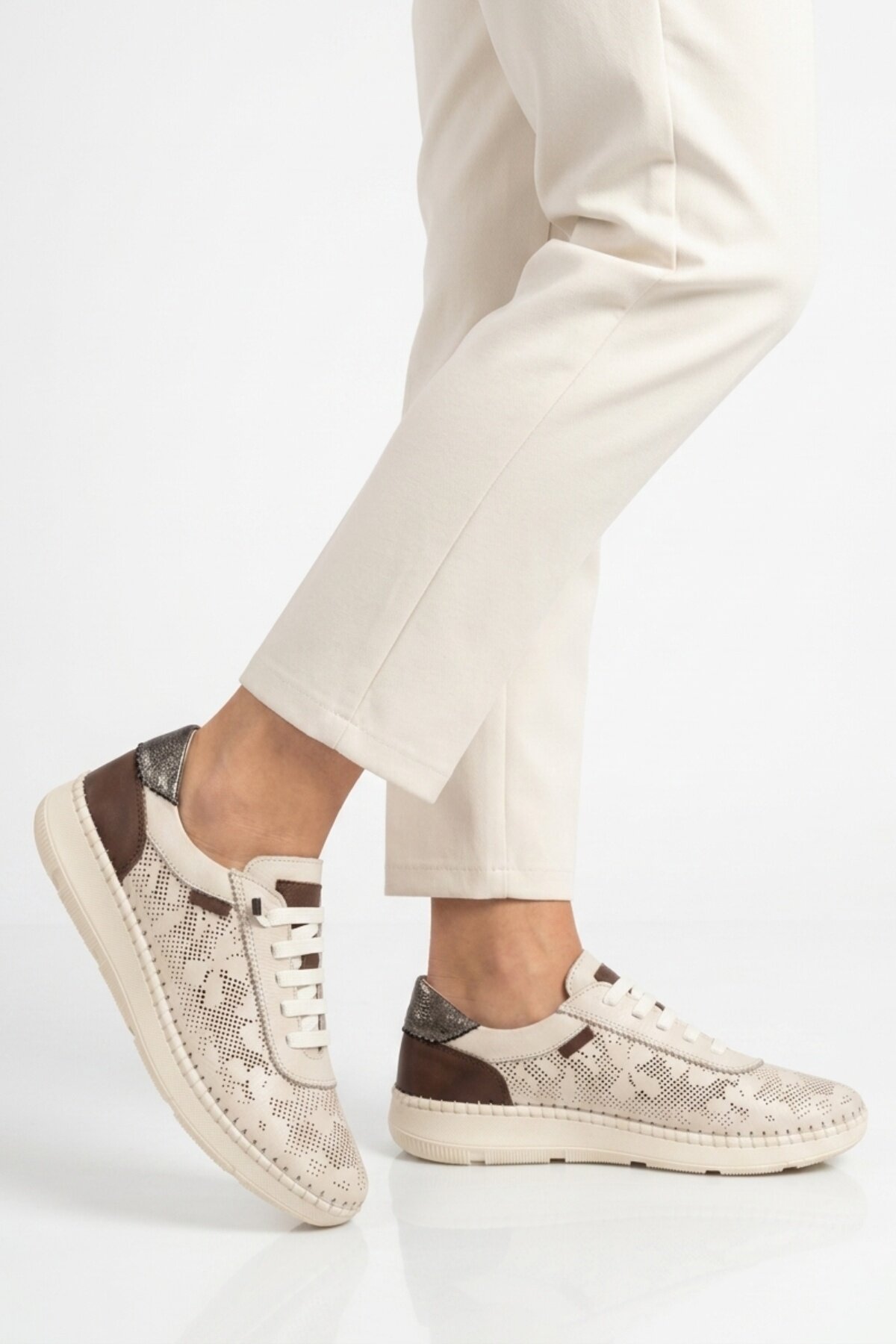 Voyager Siyah Voyager Hakiki Deri Anatomik Kadın Casual Ayakkabı Z543 Z