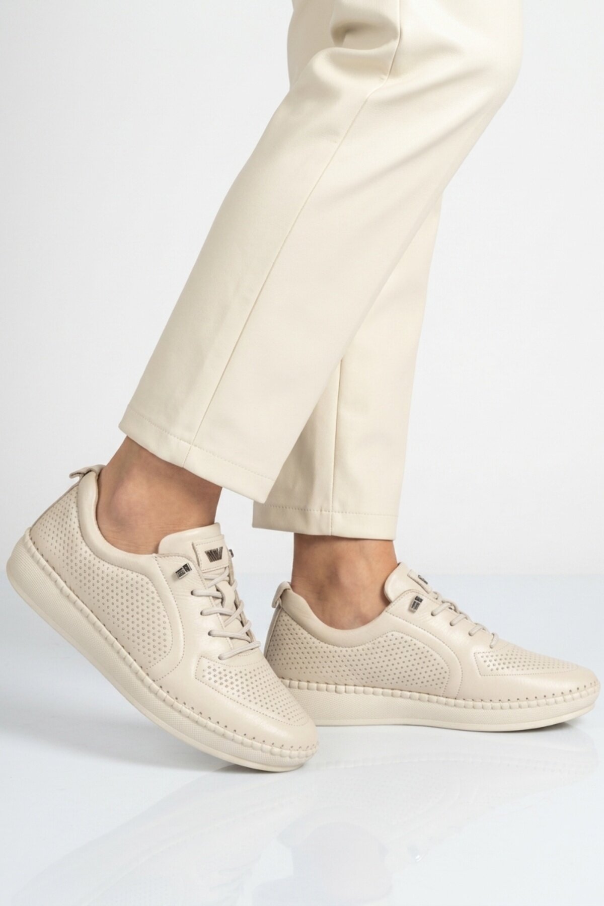 Voyager Siyah Voyager Hakiki Deri Anatomik Kadın Casual Ayakkabı Z094 Z