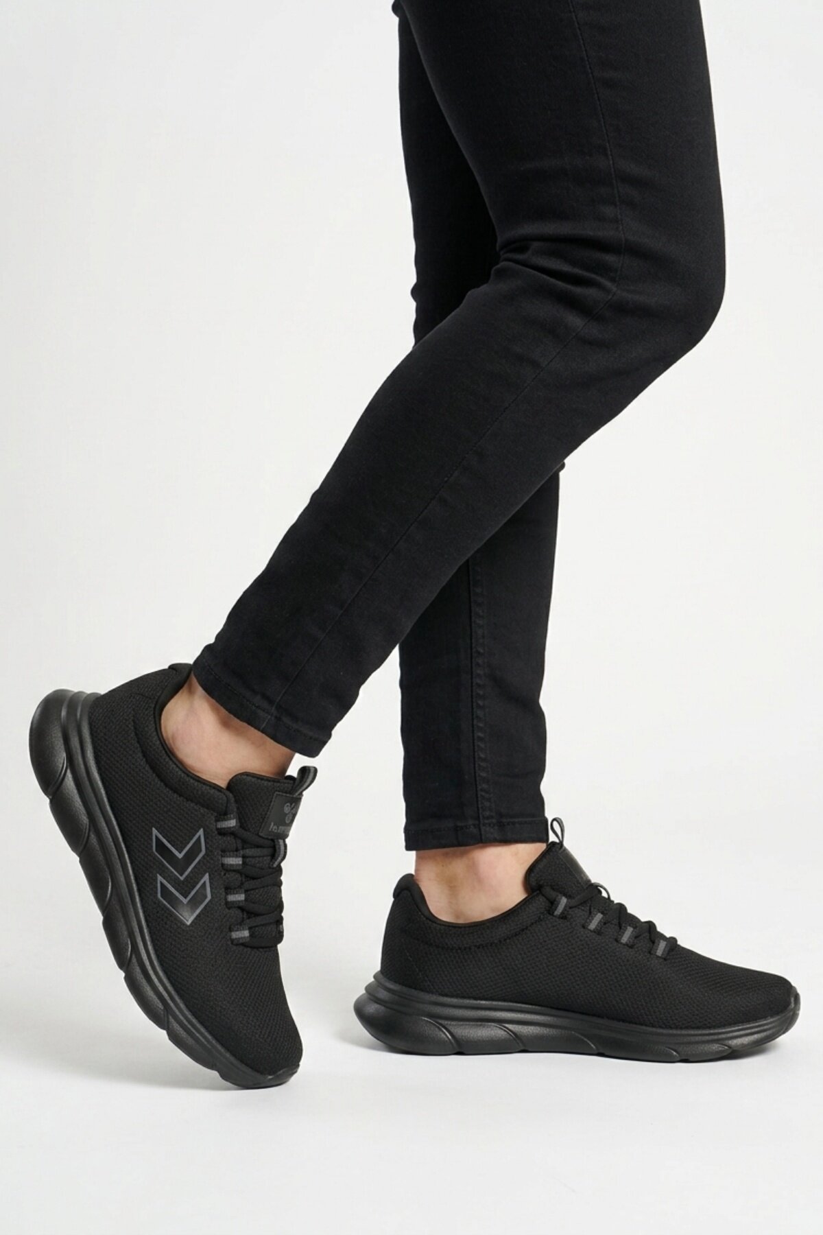 Siyah-Siyah Fileli Hafif Esnek Unisex Spor Ayakkabı 900899 Hml