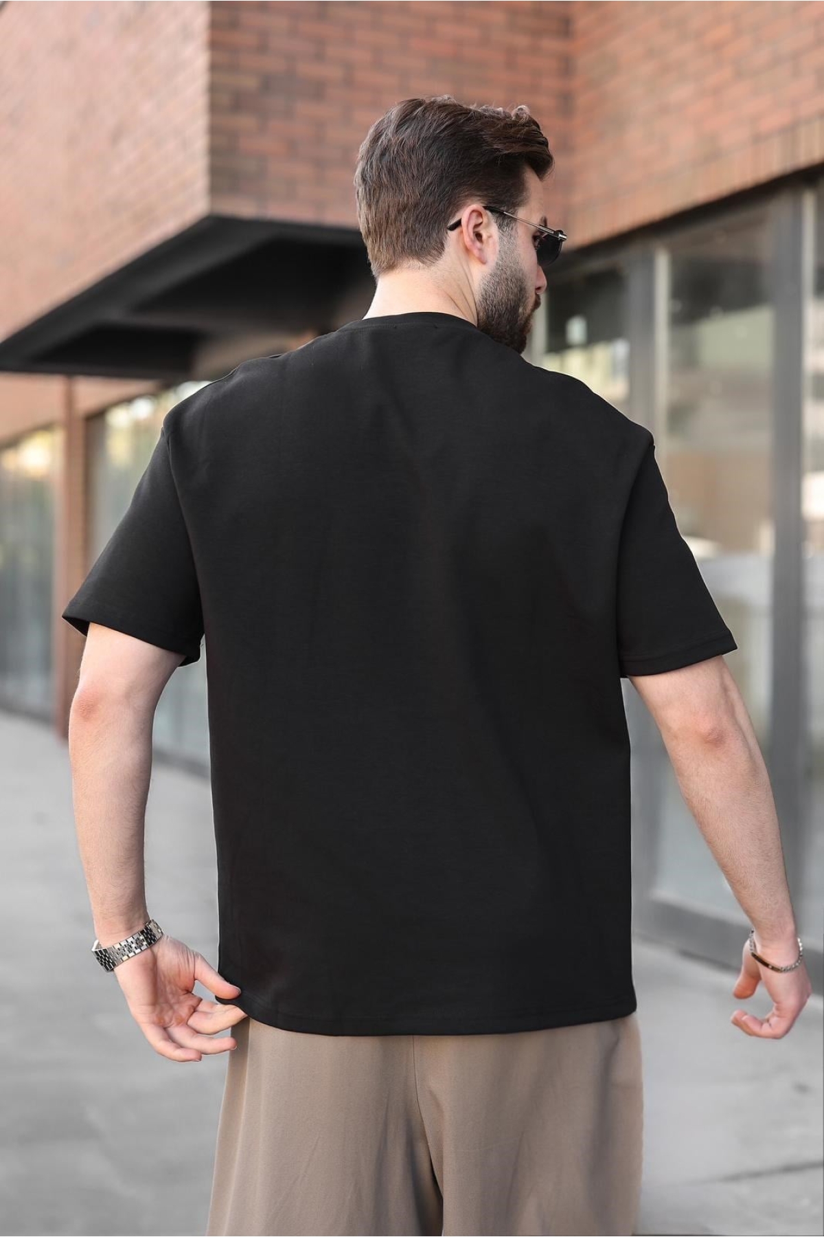 Siyah Bisiklet Yaka Oversize Erkek Tişört E7176 Fiyatları | Flo