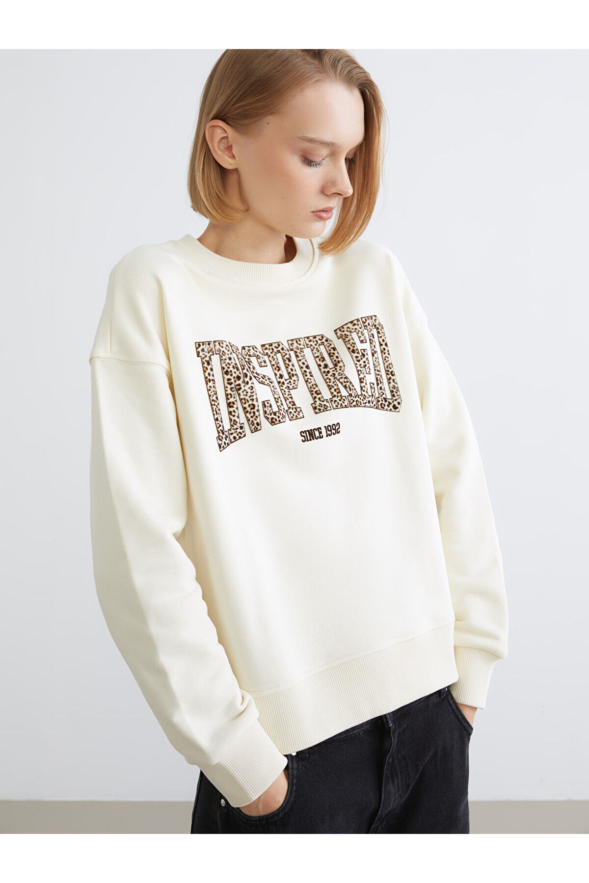 LCW Vision Bej Yazı Baskılı Oversize Kadın Sweatshirt Fiyatları