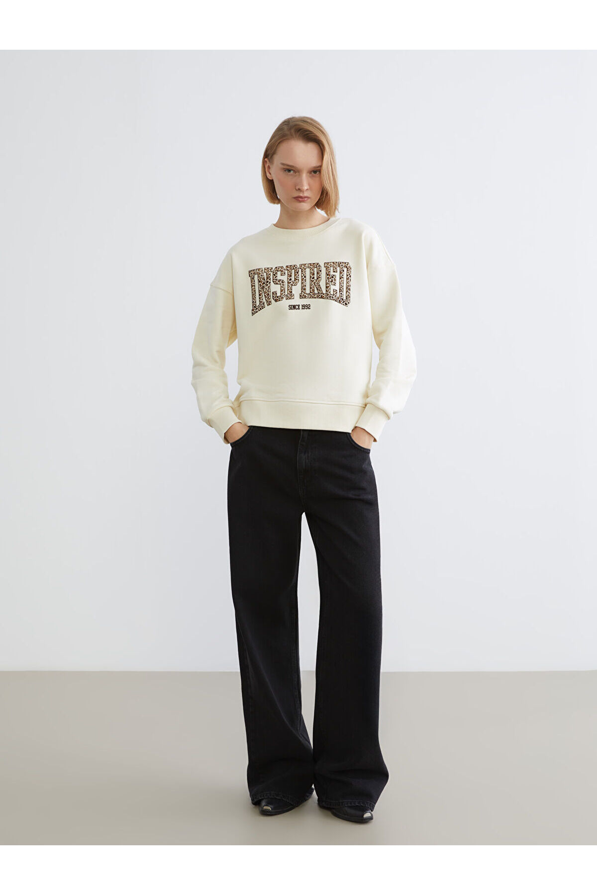 LCW Vision Bej Yazı Baskılı Oversize Kadın Sweatshirt Fiyatları