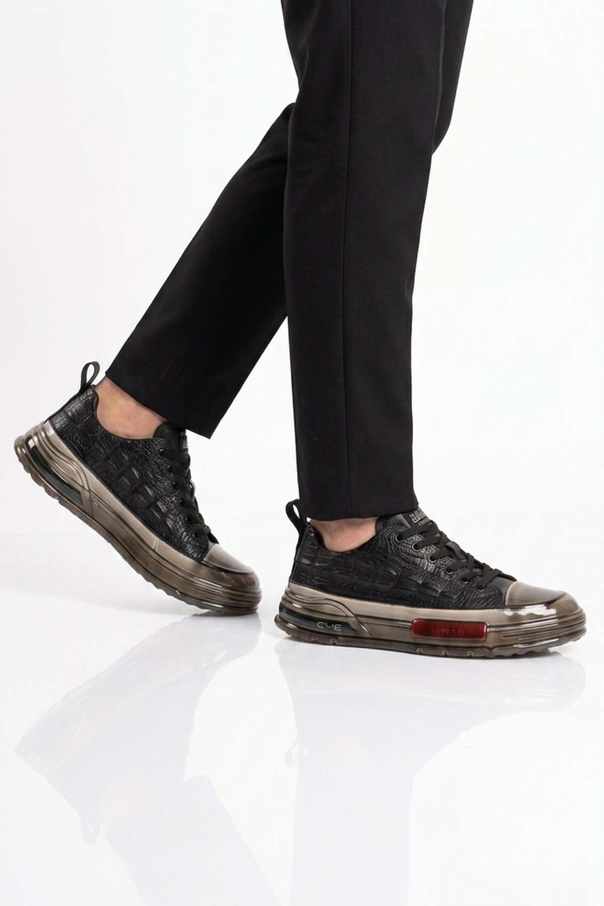 Voyager Siyah Hakiki Deri Kroko Desenli Erkek Sneaker