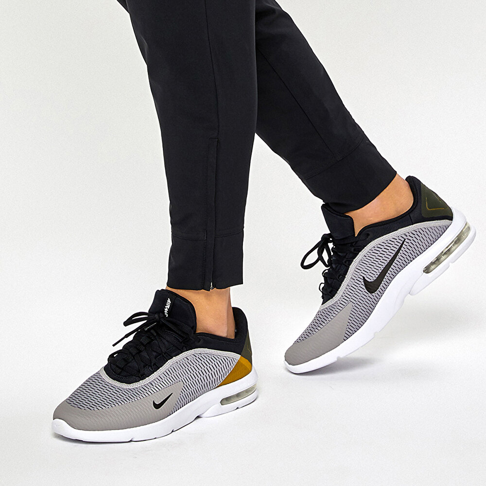 nike air max advantage 3
