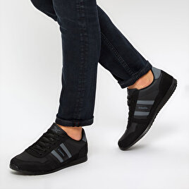 En Ucuz Erkek Sneaker Modelleri Indirimli Fiyatlarla Kinetix De