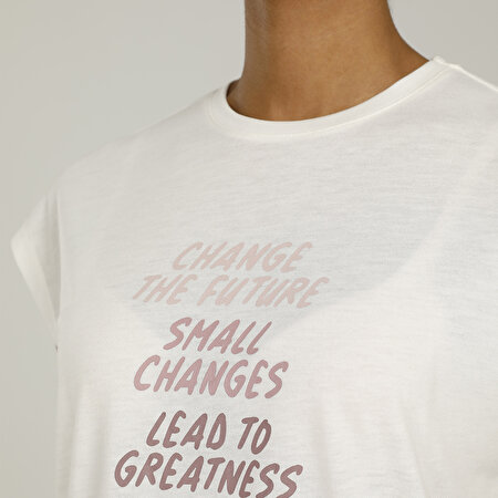 SN629 LORA SLOGAN DETAILE Ekru Kadın Kısa Kol T-Shirt_3