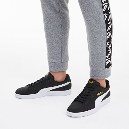 maxi skirt and trainers