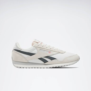 CLASSIC AZ KIRIK BEYAZ Kadın Sneaker