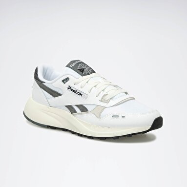CLASSIC LEATHER 2400 Beyaz Unisex Sneaker