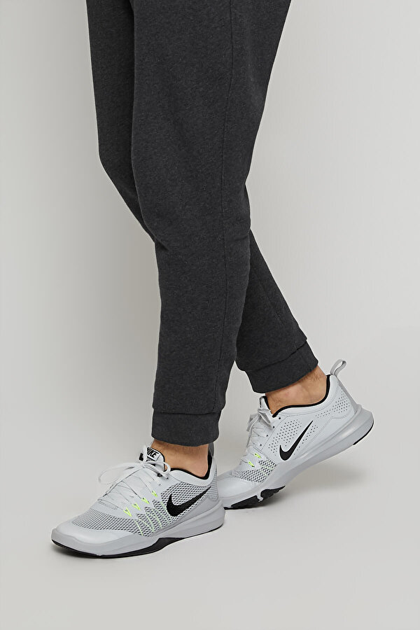 VARSITY COMPETE TRAINER GRAY Man 008