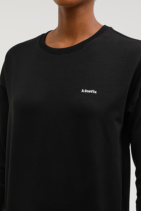 W-SN82 BASIC C NECK SWEAT BLACK Woman 060