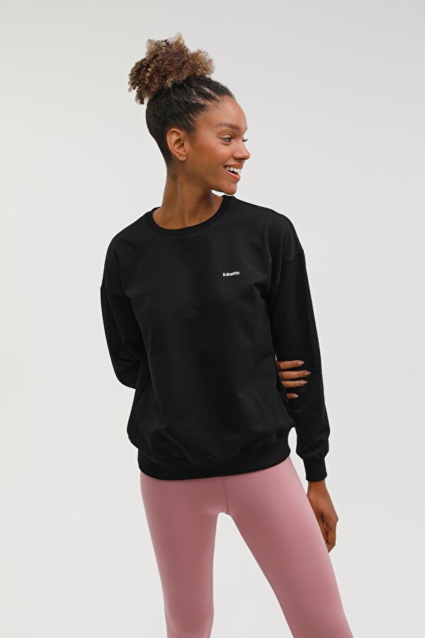 W-SN82 BASIC C NECK SWEAT BLACK Woman 060
