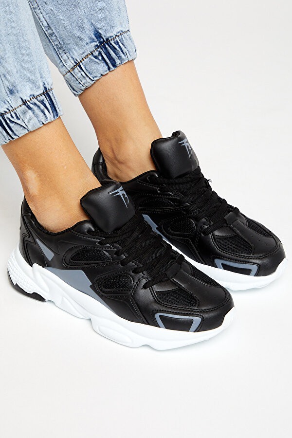 Unisex Siyah Beyaz Spor Ayakkabı Tb252