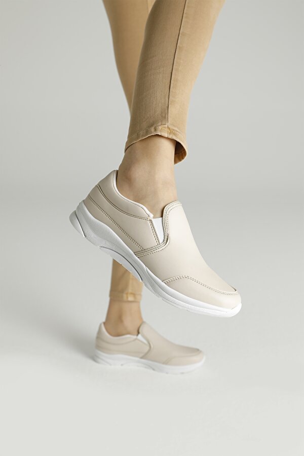 21K-905 2PR Bej Kadın Slip On