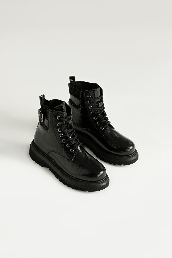 RIAO 2PR Siyah Kadın Bot