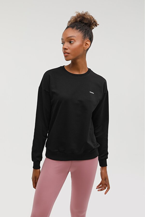 W-SN82 BASIC C NECK SWEAT BLACK Woman 060