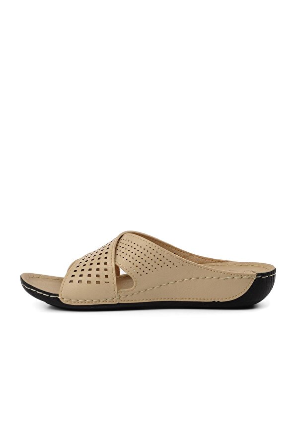 16.004 Bej Kadın Günlük Terlik