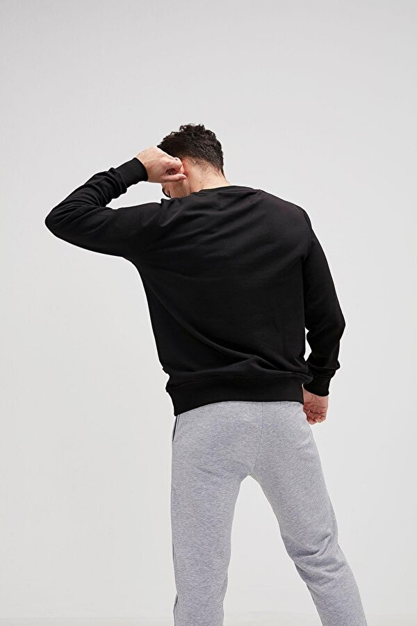 19.02.12.003-C01 Bad Convex Erkek Sweatshirt