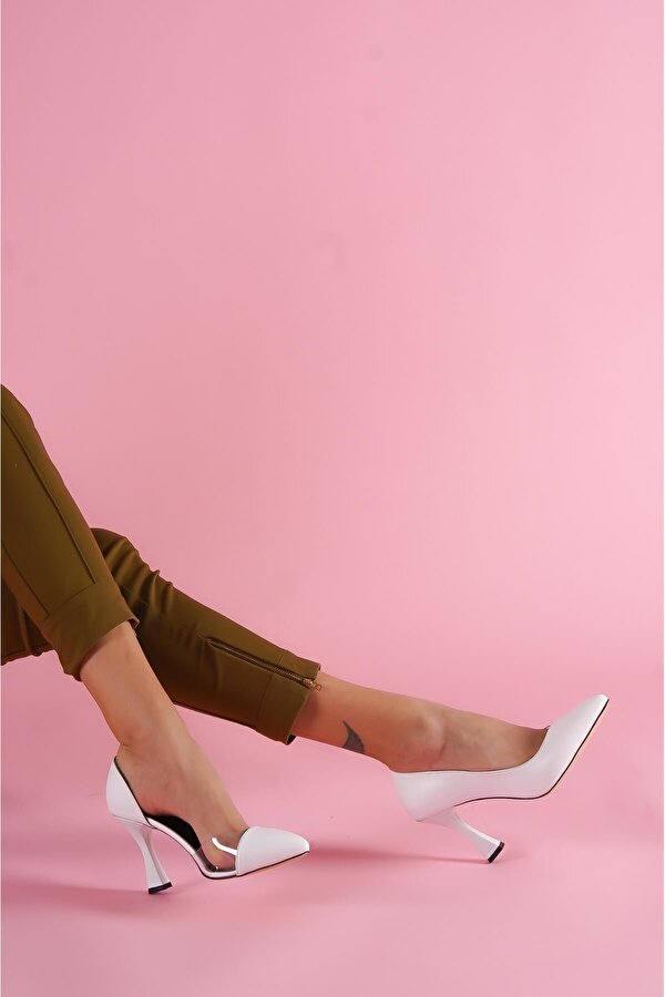 Violet Beyaz Burnu Şeffaf Detaylı Günlük Kullanım Stiletto