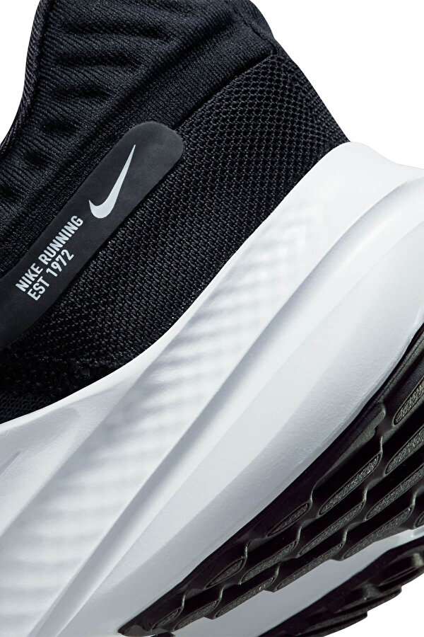 Nike Wmns Nike Quest 5 Черный Женщина Обувь Для Бега