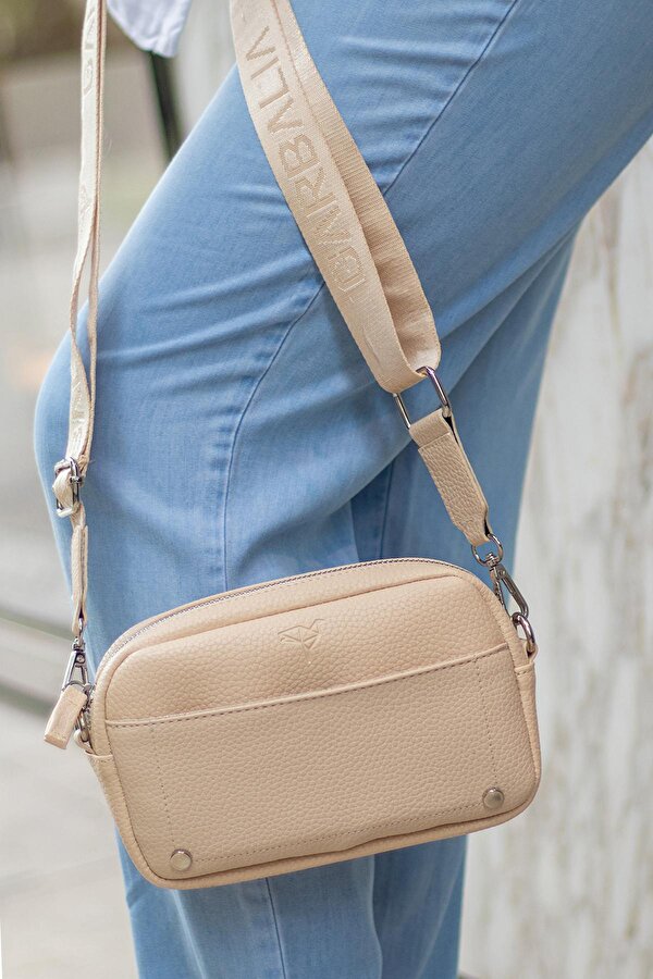 West Ayarlanabilir Çapraz El Kol ve Omuz Askılı Mıknatıs ve Fermuarlı Mini Siyah Kadın Çanta Bej